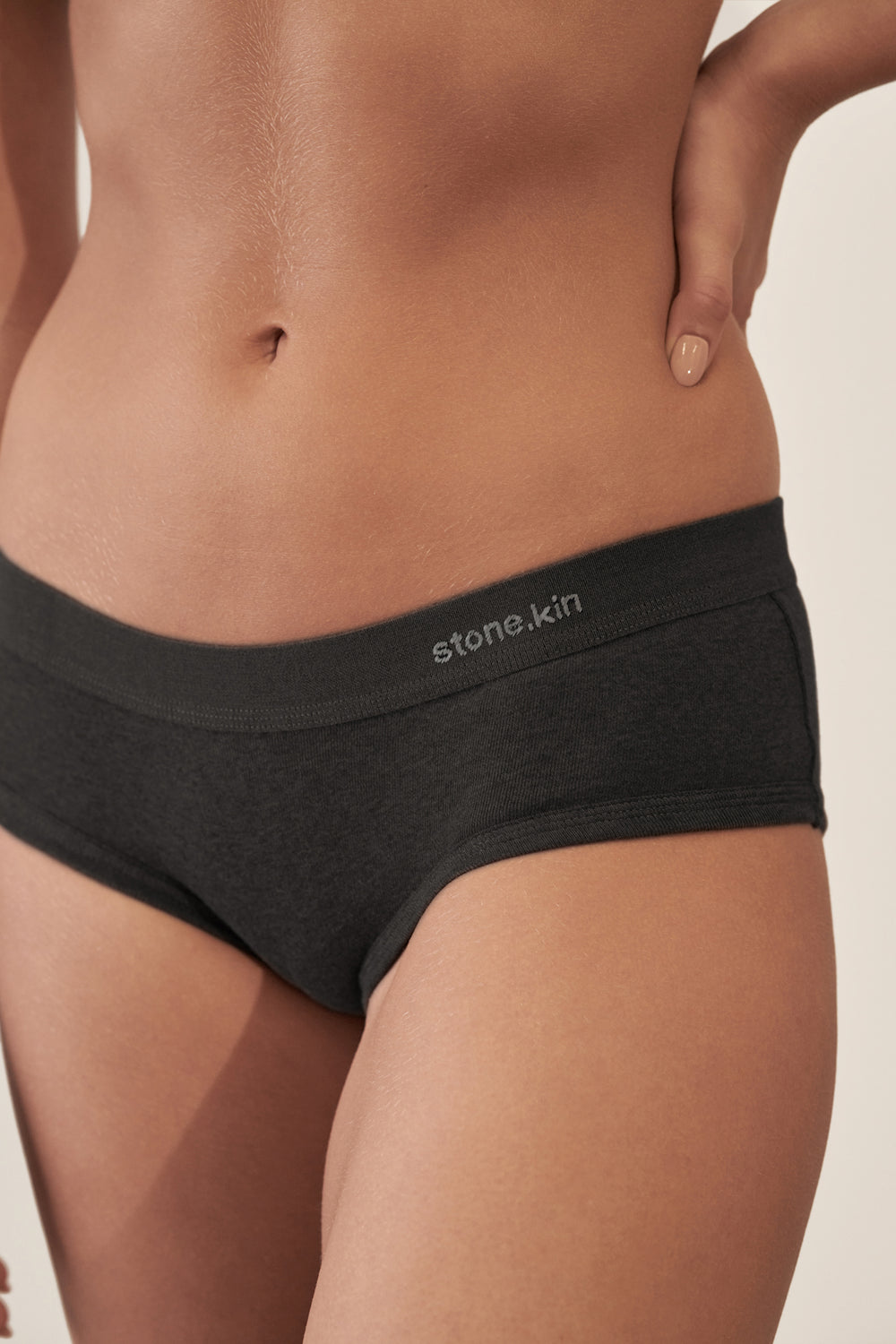 Women's Brief in Organic Cotton Rib - Tar