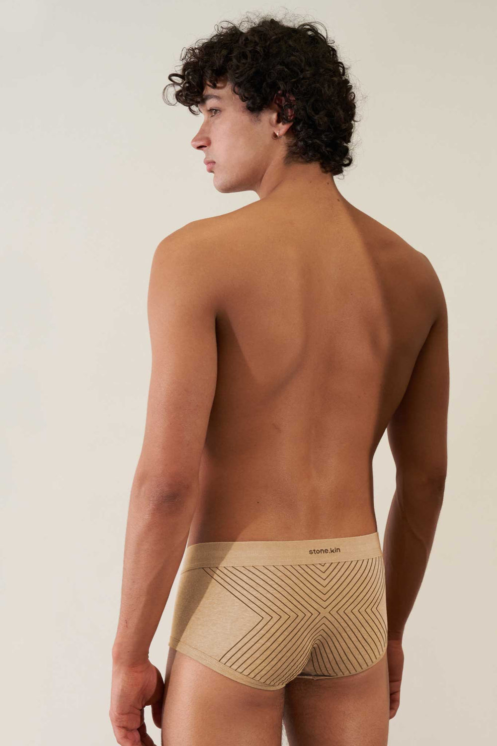 Trunk in Organic Cotton Rib - Sand with Tar Cross