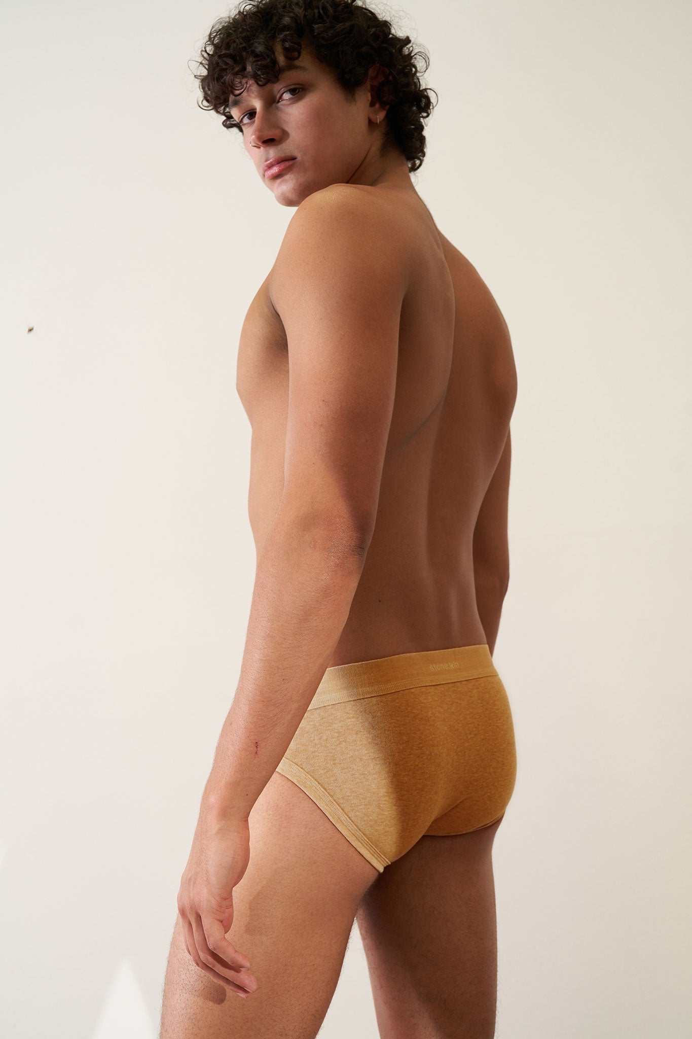 Brief in Organic Cotton Rib - Camel