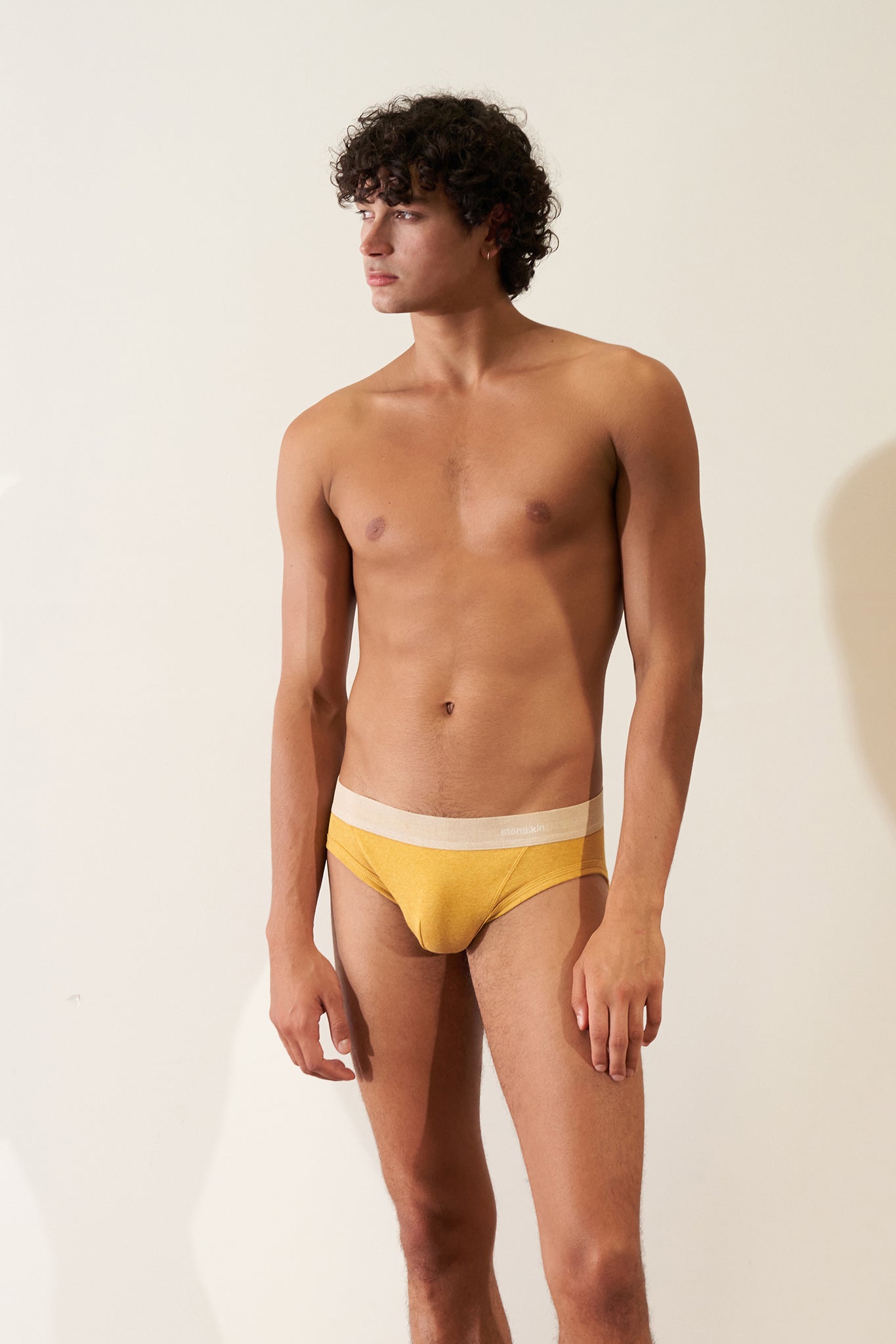 Brief in Organic Cotton Rib - Mustard / Sand