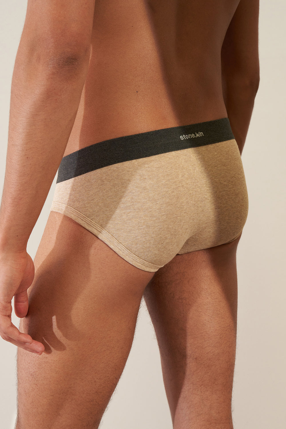 Brief in Organic Cotton Rib - Sand / Tar